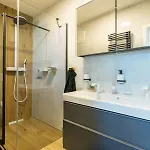 Kovia Sk - - Parking - Brand New Apartment