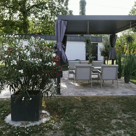Apartment Kovia Sk - - Parking - Brand New *