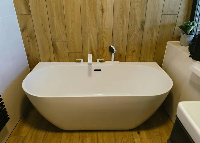 Kovia Sk - Apartments - Parking - Brand New *